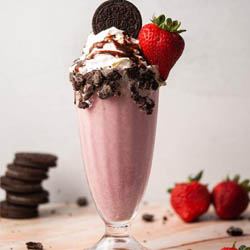 Strawberry Oreo Shake