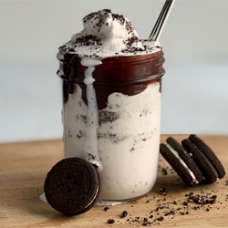 Vanilla Oreo Shake